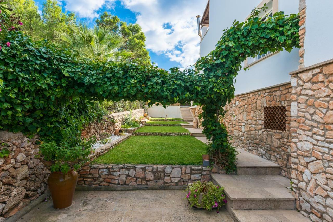 Casa Mari Y Pili Porto Colom Exterior foto