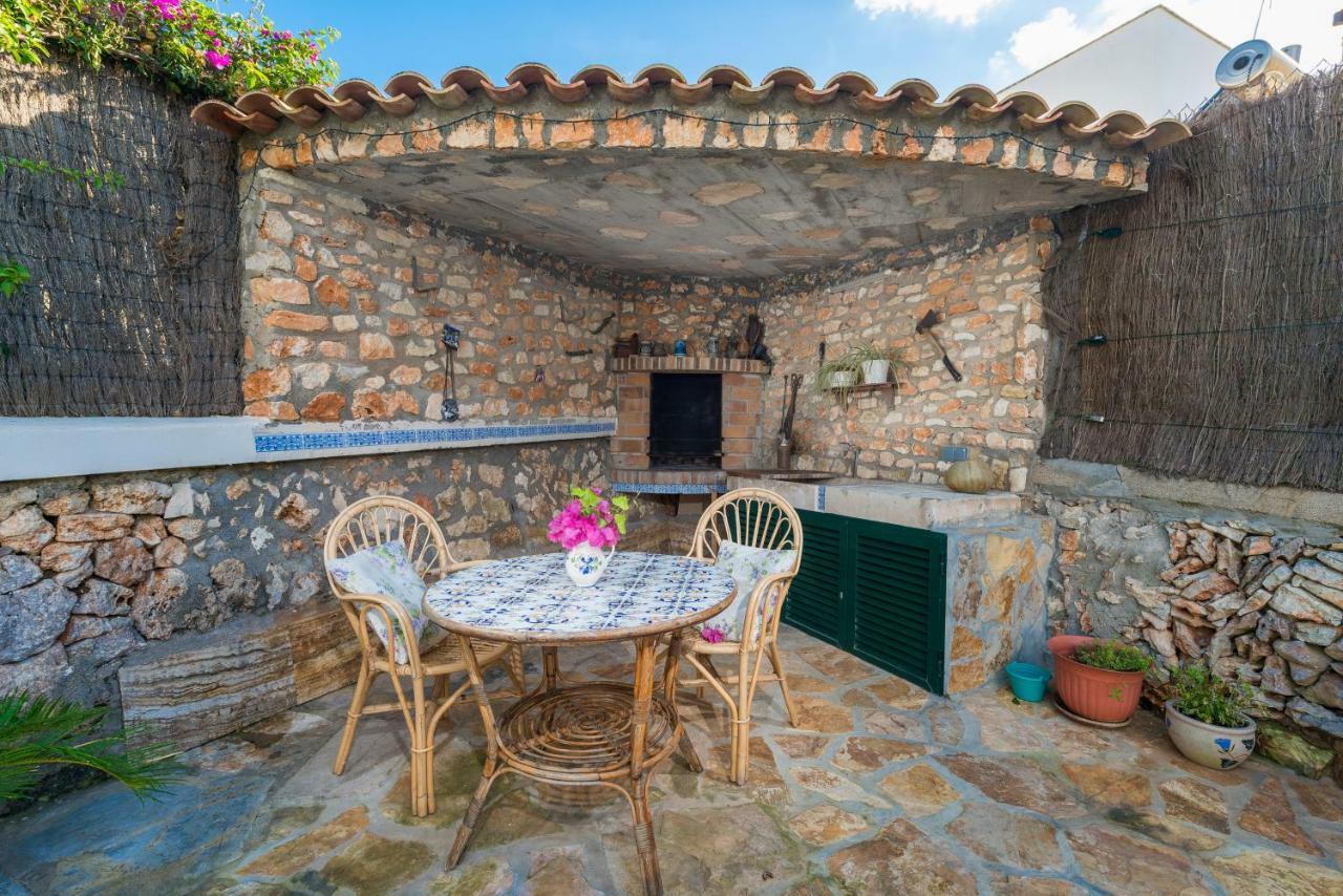 Casa Mari Y Pili Porto Colom Exterior foto